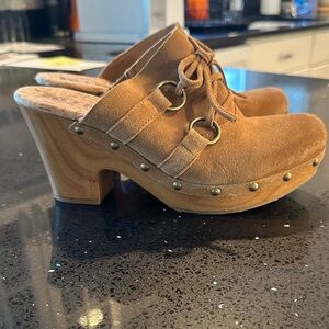 Kork-Ease Brown Suede Mules with Wooden Heel size 8 Leather